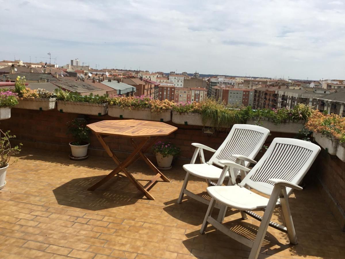 Ático centro.con garaje Apartamento Logroño Exterior foto